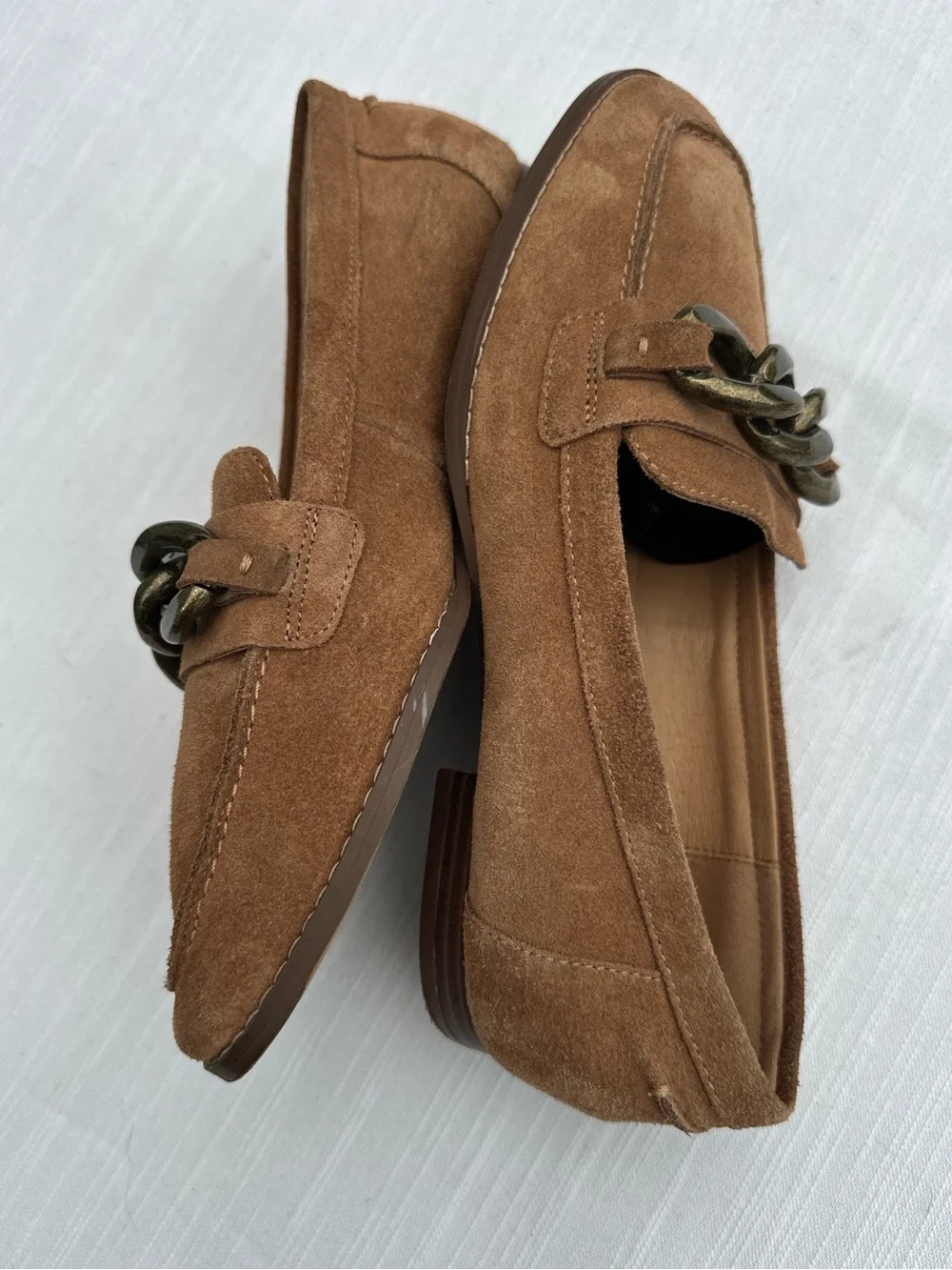Crown Vintage Tan Suede Chain Link Accent Loafers | 7.5